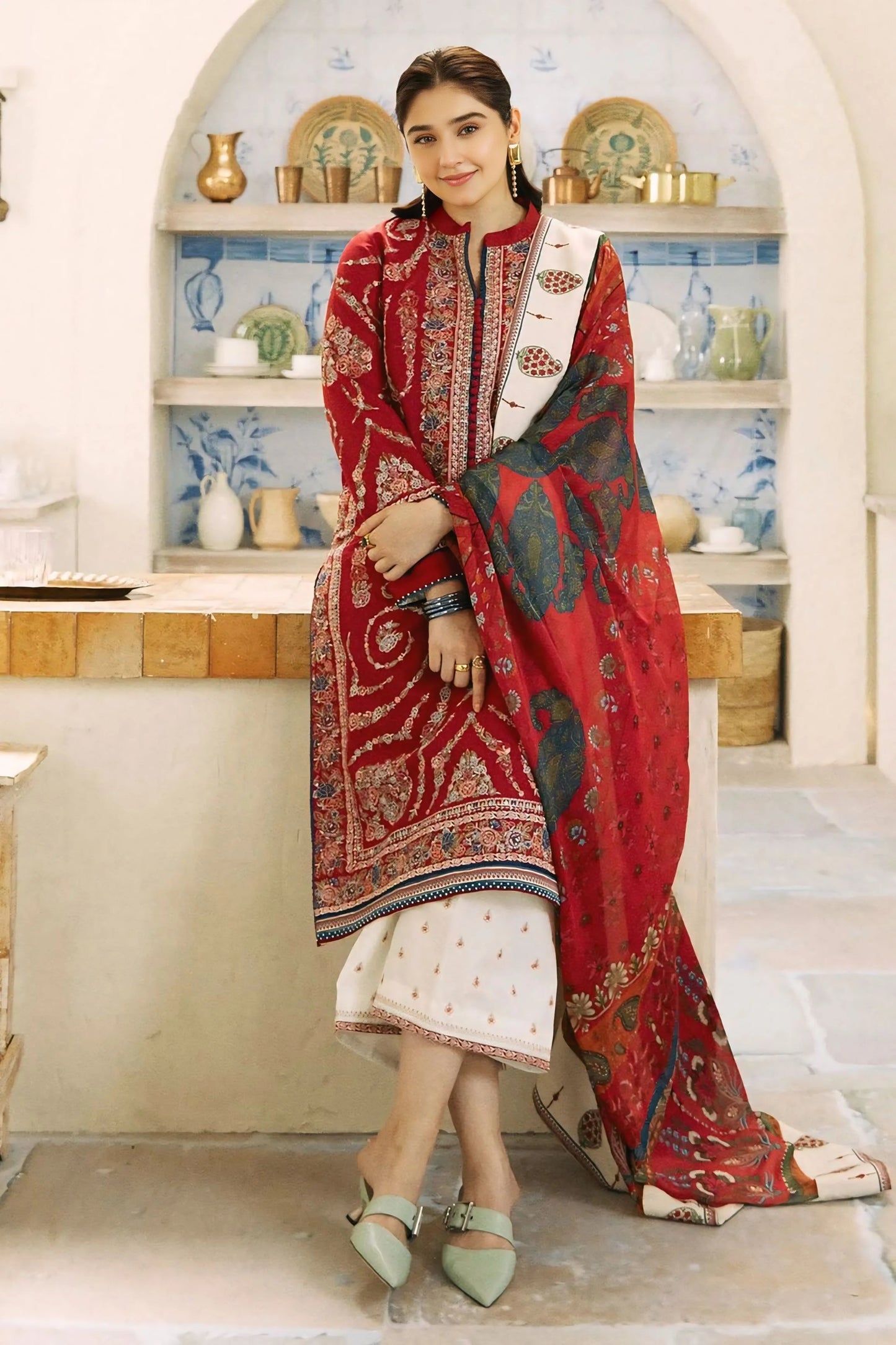 ZS 2550-3 Piece Unstitched Heavy Embroidered Lawn Suit With Fine Printed Poly Lawn Dupatta