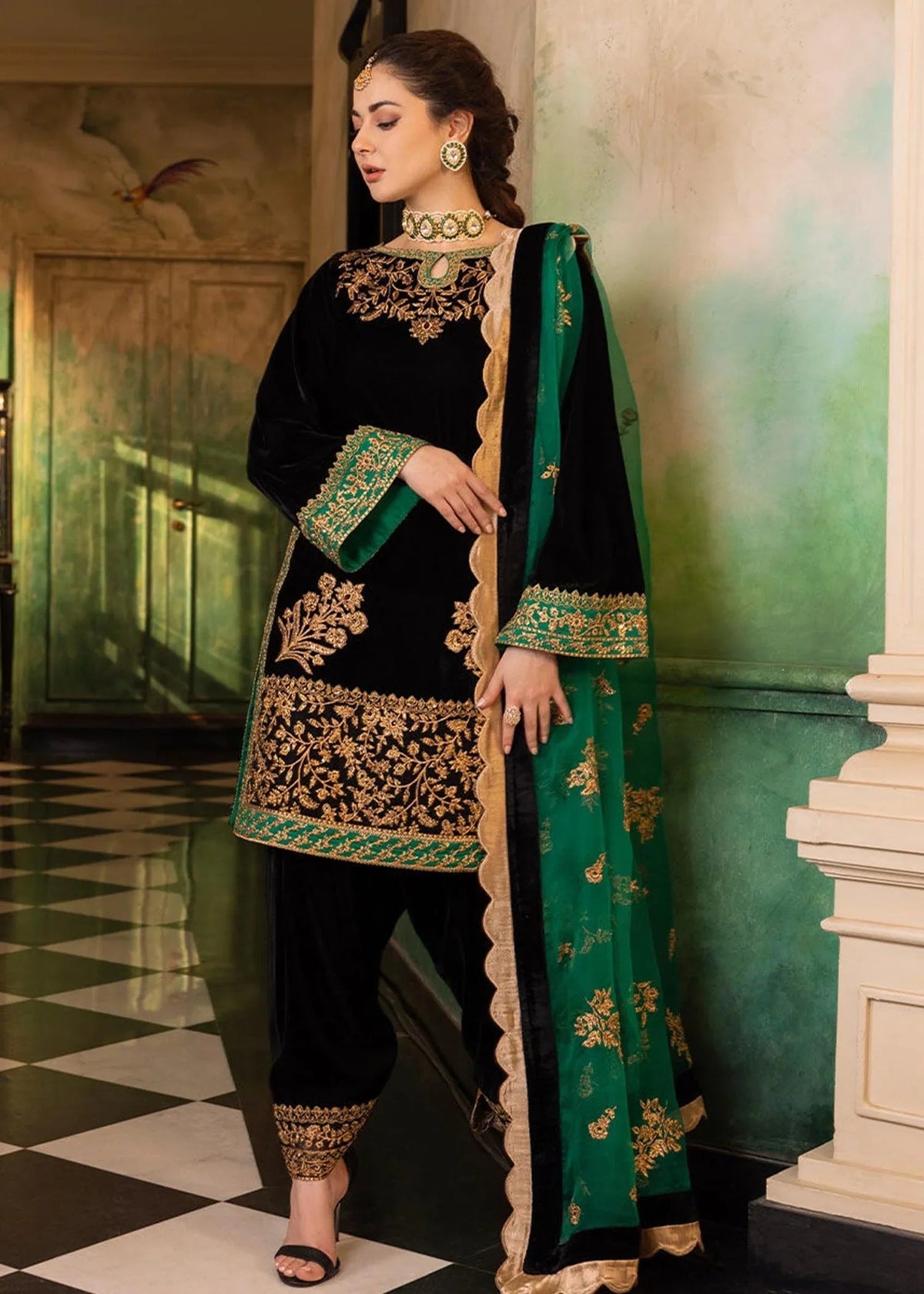 Luxury Embroided Velvet 3 Pc Dress JZ-953