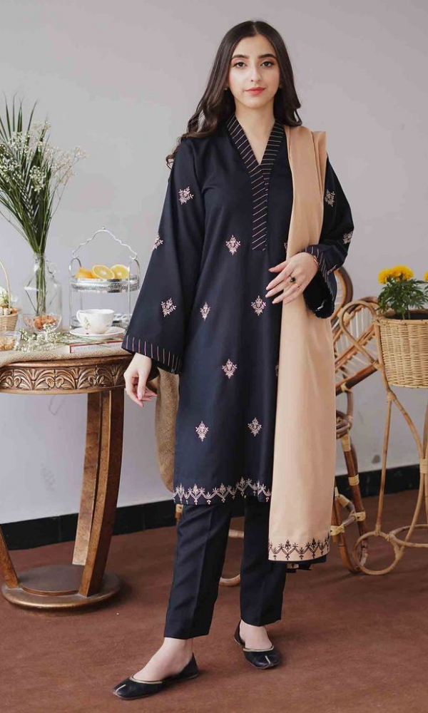 Dhanak - 3 Piece Unstitched Embroidered Dhanak Fabric With Dhanak Shawl BT-1135
